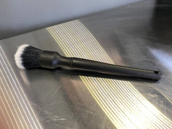 Ultra Soft Black Detail Brush